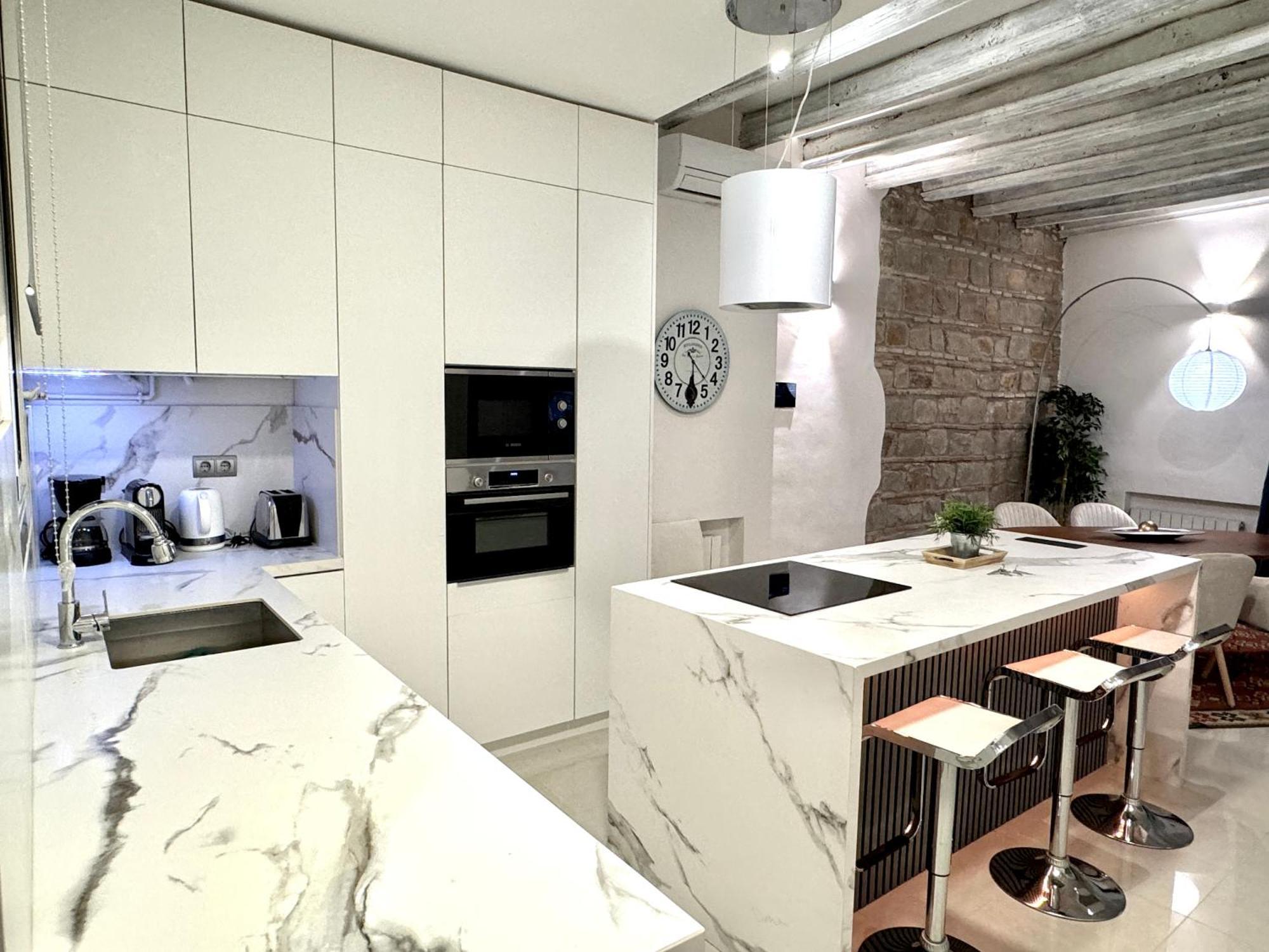 Apartament Colon Bcn 130 Mts 3 Dormitorios Port Vell บาร์เซโลนา ภายนอก รูปภาพ